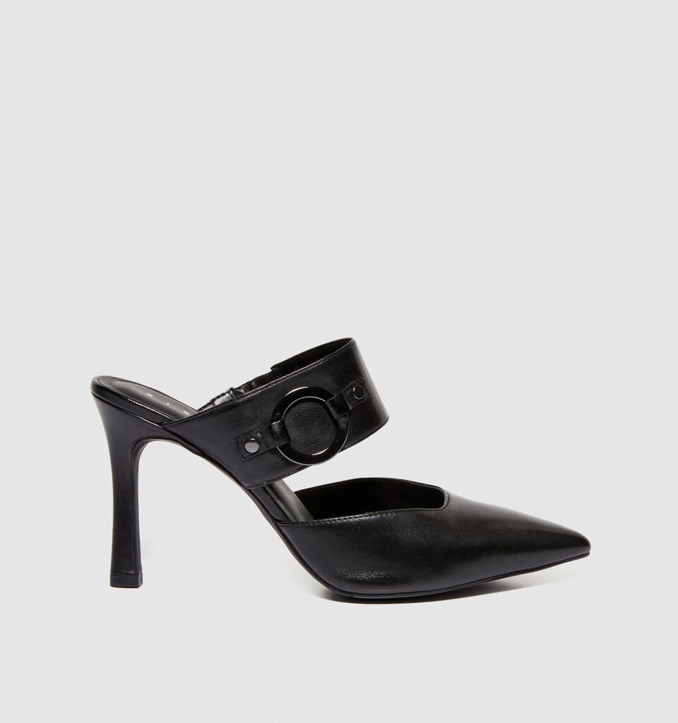 Sandals with metal ring - women's sandals and slippers - Black | Sisley image number 4